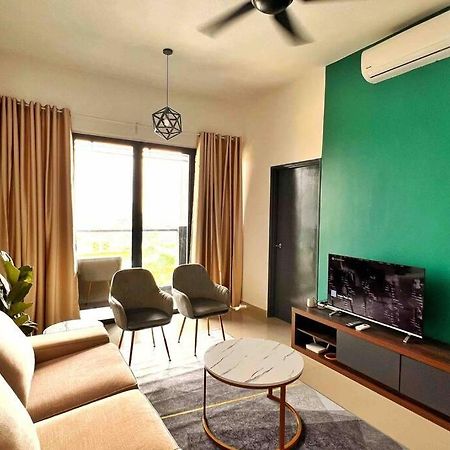Cozy Aera Residence / Free Wi-Fi Netflix / Sunway Petaling Jaya Exterior photo