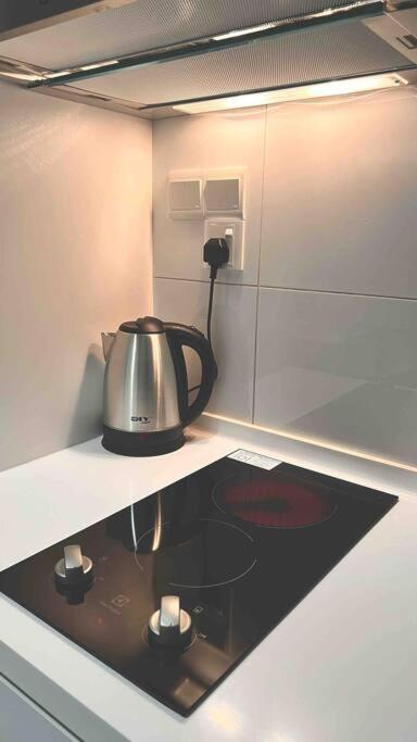 Cozy Aera Residence / Free Wi-Fi Netflix / Sunway Petaling Jaya Exterior photo