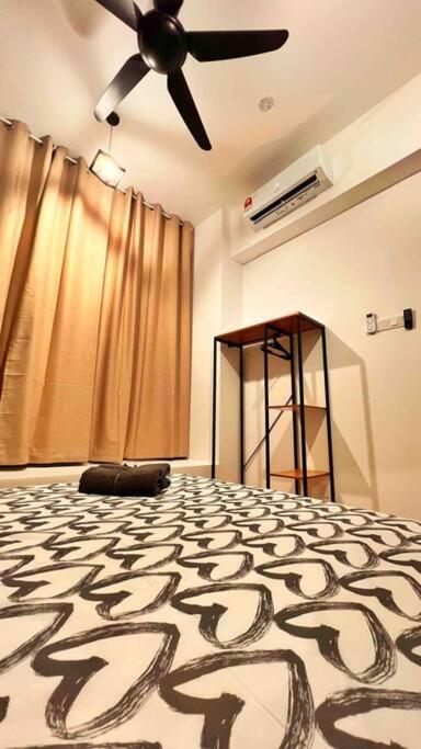 Cozy Aera Residence / Free Wi-Fi Netflix / Sunway Petaling Jaya Exterior photo