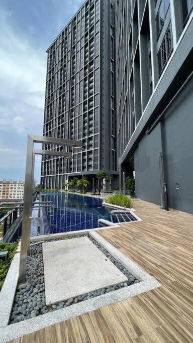 Cozy Aera Residence / Free Wi-Fi Netflix / Sunway Petaling Jaya Exterior photo